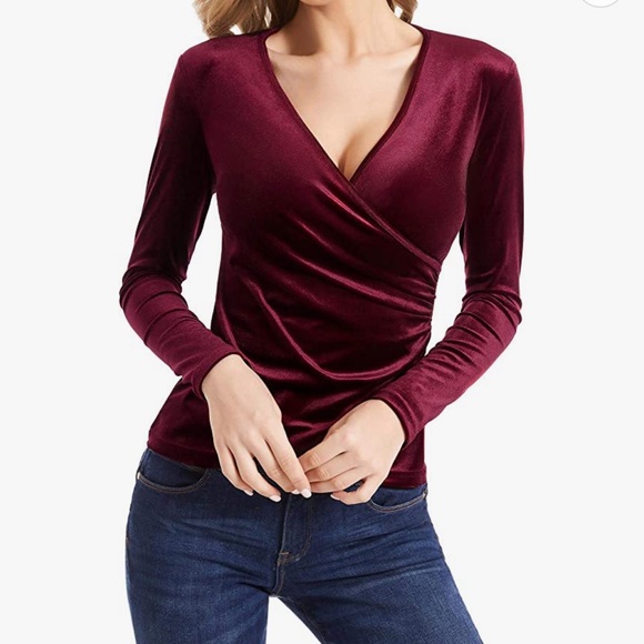 NWOT Guberry Burgundy Deep V Neck Long Sleeve Velvet Top - Picture 5 of 8